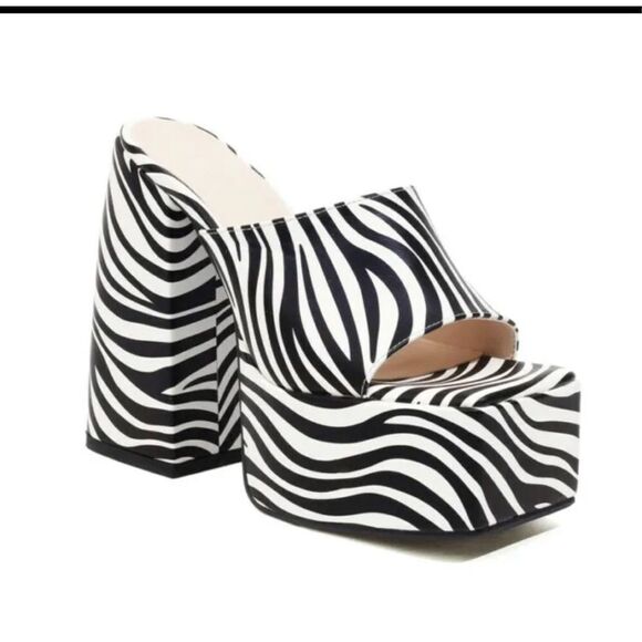 Zebra Square Toe High Block Heels slip
On - Picture 1 of 3